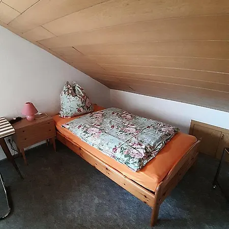 Homestay Zimmervermietung Goll Erlangen